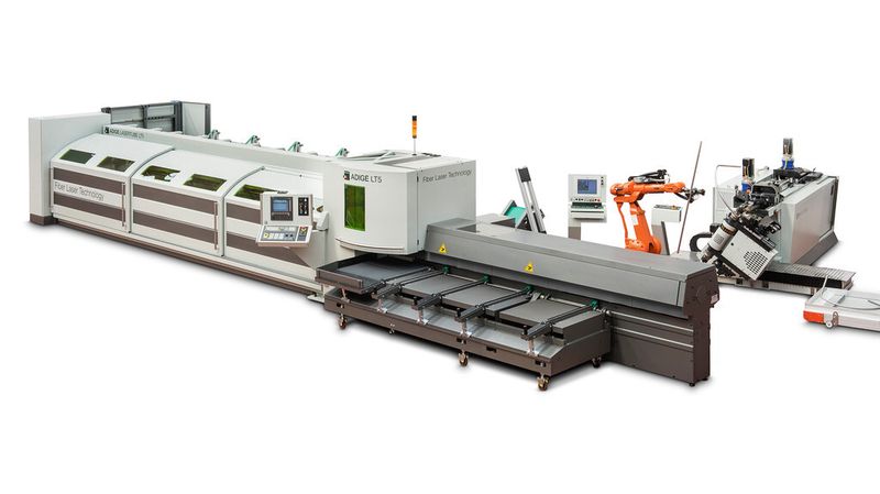 Mit ihrem All-in-one-Konzept hat die BLM Group ein System entwickelt, mit dem Metall verarbeitende Betriebe bei der Herstellung gebogener Rohre mit Bohrungen oder Ausschnitten schon beim ersten Rohr zum Ziel kommen. (Bild: BLM)