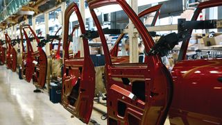 Die additive Fertigung hat sich als ergänzende Alternative zur traditionellen Bearbeitung für Automobilwerkzeuge etabliert und bietet eine höhere Geschwindigkeit und Flexibilität. (Bild: Stratasys)