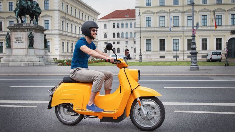 Mit dem neuen Finanzierungsprogramm von Bank11 soll die E-Schwalbe künftig leicht zu finanzieren sein.(Bild:  Govecs)