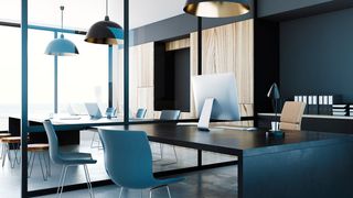 Vor allem B2B-Branchen können mit der Eingliederung der Räume in die Identität des Unternehmens große Effekte erzielen.  (Bild: ©peshkova - stock.adobe.com)