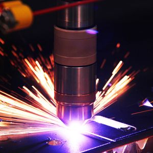 Die VCS-Produktpalette umfasst Brennschneidanlagen die je nach gewünschter Kombination von Plasma- und Autogen Technology alle benötigten Bearbeitungsverfahren abdeckt.