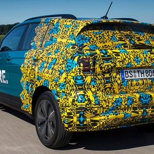 Im kommenden Frühjahr geht der 4,11 Meter lange T-Cross an den Start.(Bild:  Volkswagen)