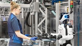 BMW hat mit dem Piloteinsatz von humanoiden Robotern im Werk Leipzig begonnen. (Bild: Die Photodesigner)