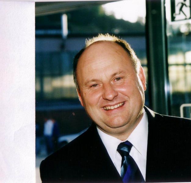 Helmut Peter, Geschäftsführer Autohaus Peter, Nordhausen: „Unser Gebrauchtwagengeschäft läuft fantastisch. Das gilt insbesondere für die „Jungen Sterne“ von Mercedes-Benz.“ (Archiv: Vogel Business Media)