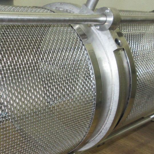 Siebzylinder mit Drahtgewebe und Ultraschalltechnologie(Bild:  Dorstener Drahtwerke)