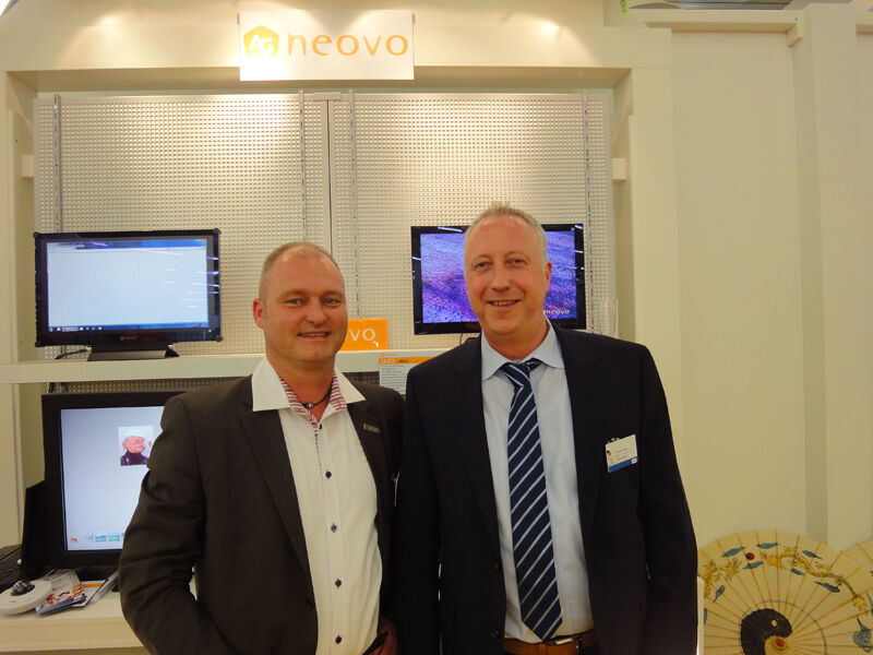 Thore Peters (l.) und Frank Voss, AG Neovo (Archiv: Vogel Business Media)