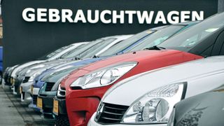 Derzeit wechseln verstärkt ältere Fahrzeuge den Besitzer. (Bild: Richter)