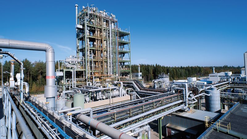 Dyneon verwertet Fluorpolymere und verarbeitet sie direkt weiter. (Bild: 3M / Dyneon)