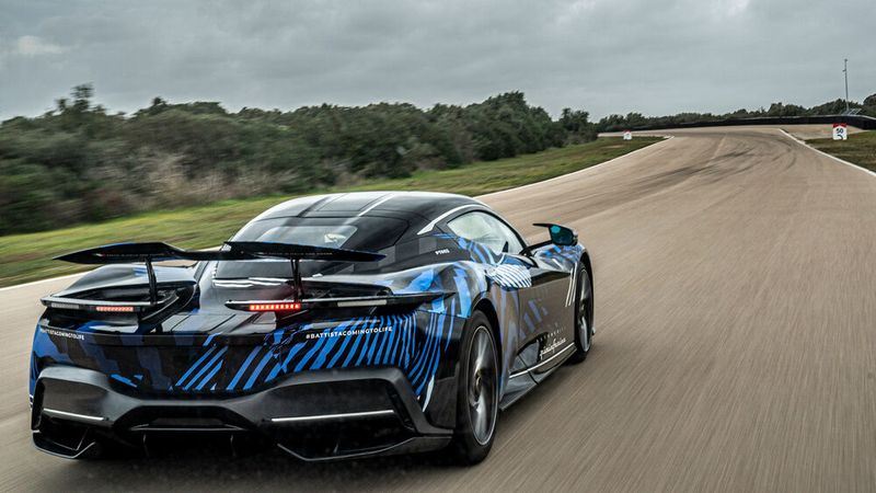 Die Reichweite soll 500 Kilometer gemessen nach WLTP betragen. (Bild: Pininfarina)