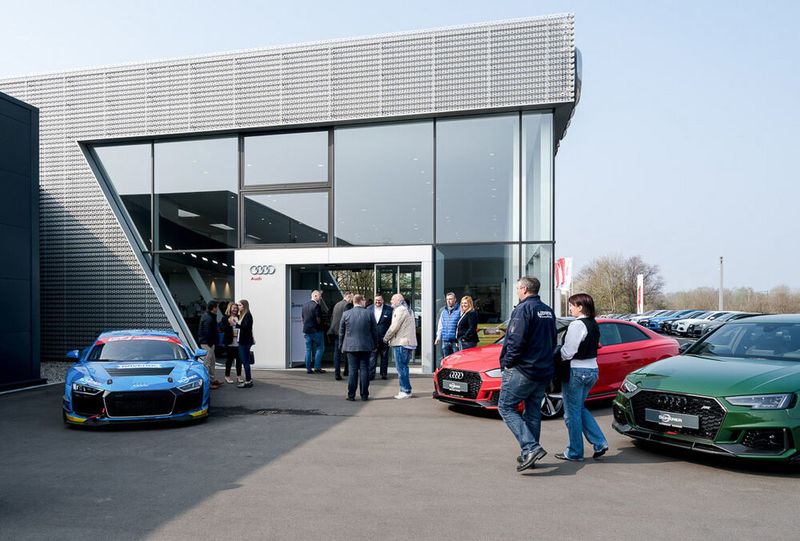 Im Inneren des Audi-Hauses erwartet die Kunden nun eine „Customer Private Lounge“. (Scherer)