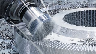 Die 30 °-Stellung des Fräskopfes hebt seine Störkontur aus der Bearbeitungsebene und erlaubt einen stabilen Fräser mit kleinem Durchmesser und kurzer Aufspannung. (Paul Horn GmbH)