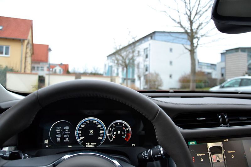 Nachdem wir uns einige Tage mit dem Fahrzeug vertraut gemacht hatten, ging es auf eine längere Testfahrt. (Michel / »kfz-betrieb«)