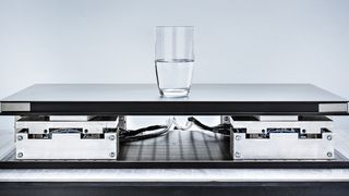 Plattform zur Schwingungsberuhigung in allen Raumrichtungen. (Bild: Fraunhofer LBF/Raapke)