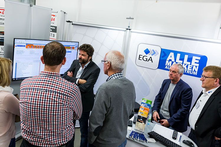 Die Einkaufsgenossenschaft Automobile e.G. (EGA) bietet freien Werkstätten ein System, mit dem diese nahezu alle Geschäftsbereiche organisieren können – vom Fahrzeughandel über das Marketing bis hin zum Ersatzteilekauf. (Stefan Bausewein)