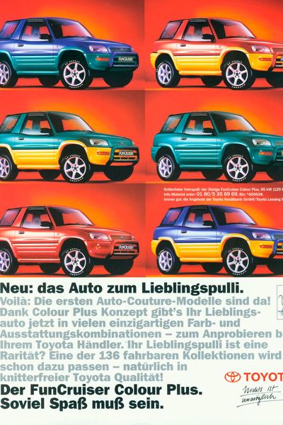 Passte perfekt in die bunten 90er: Der in 136 Kombinationen konfigurierbare Toyota RAV4 Colour Plus ließ klassische 4x4 Kraxler langweilig aussehen. (Bild: Toyota)