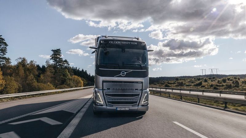 Lkw von Volvo verbuchten auf der Plattform Trucks NL zuletzt die meisten Nachfragen.(Bild:  Volvo Trucks)