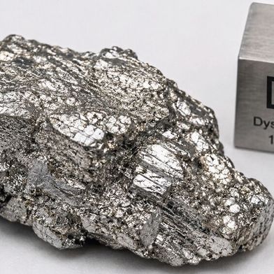 Dysprosium: The heavy rare earth is used, among other things, in high-performance permanent magnets to increase their temperature and demagnetization resistance. (Image:Dall-E / AI-generated)
