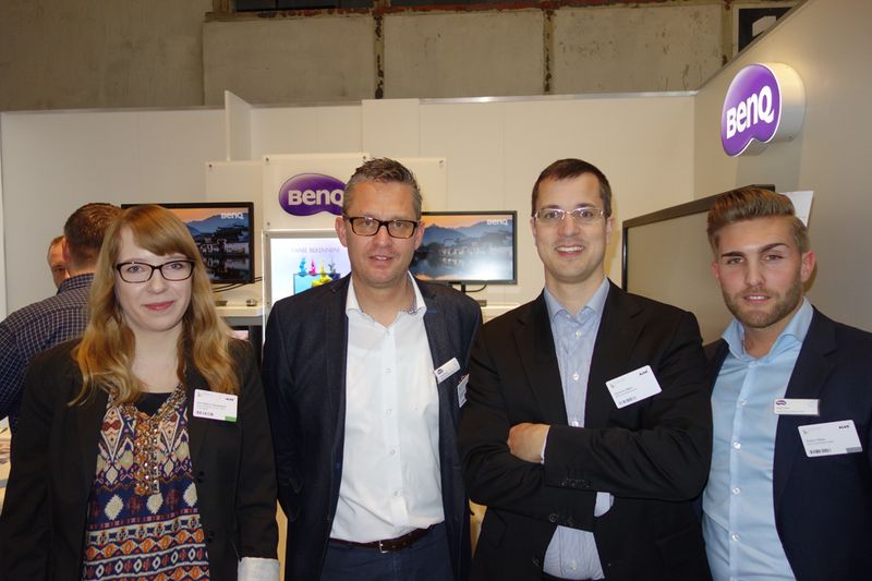 Ann-Katrin Weckwerth, ALSO, mit ihren BenQ Jungs. (Bild: IT-BUSINESS)