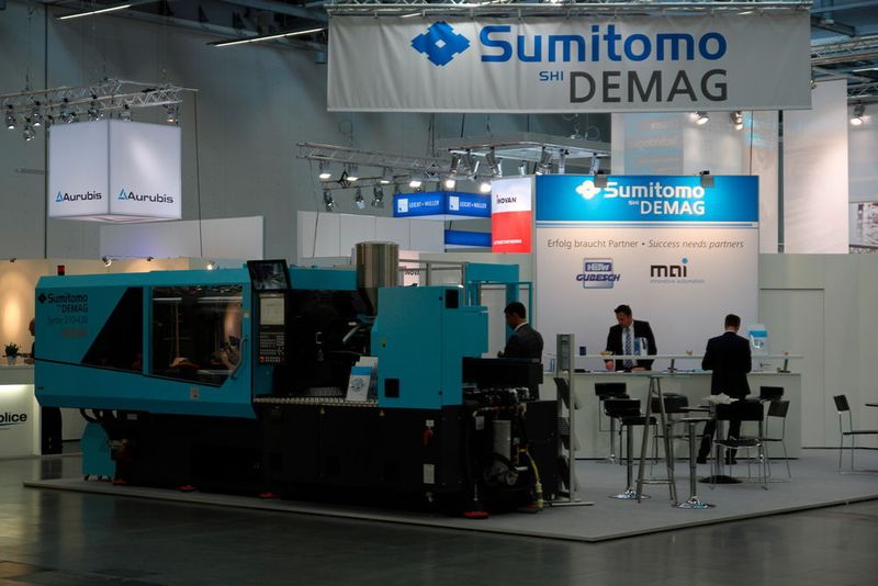 Und das war die zweite Hybrid Expo, die Begleitmesse der Composites Europe mit Fokus auf Bauteile, die aus verschiedenen Werkstoffen aufgebaut sind. Auch bei dieser Messe verzeichnet der Veranstalter deutliche Zuwächse, was ich als Besucher der ersten Hybrid Expo nur bestätigen kann. (Bild: Königsreuther)