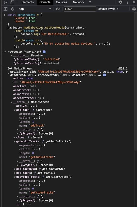 Der in die JavaScript-Konsole des Chrome-Browsers eingefügte Code samt Rückantwort.(Bild:  Boele / Google)