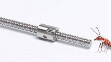 Gewindetriebe mit hohem Wirkungsgrad und hoher Lebensdauer bei kleinem Bauraum: Diese Merkmale sprechen Kunden in der Elektronik- und Kleinteilefertigung sowie in den Life Sciences ganz besonders an.(Bild:  Festo SE & Co. KG)