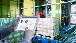 uniware-tablet-dashboard-retrofit-3000px (Unitechnik Systems GmbH)