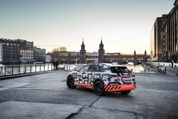 Der Audi e-tron-Prototyp in Berlin  (Audi)