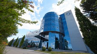 Die Firmenzentrale des Automobilzulieferers Albert Weber in Markdorf. (Henry M.Linder/Albert Weber)