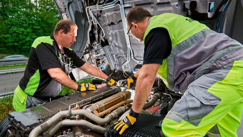 Der ADAC-Truckservice bietet gemeinsam mit seinem Kooperationsparter einen Schnellgutachtenservice für Nutzfahrzeuge an.