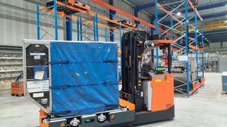 Fleet Batch zum Transport von ULD wird am Osloer Flughafen Gardermoen erprobt. (Bild: Vanderlande)