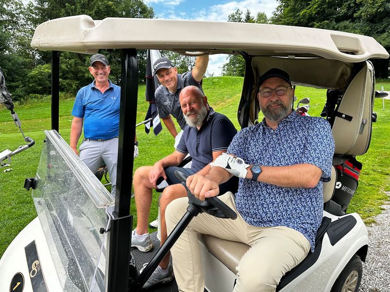 Ganz lässiges Golfen bei Johannes Boström (Erik Sterck), Thilo Amann (IT-Power), Thomas Wisser (IVC Concepts) und Achim Enders (EW Services). (Bild: Vogel IT-Medien GmbH)
