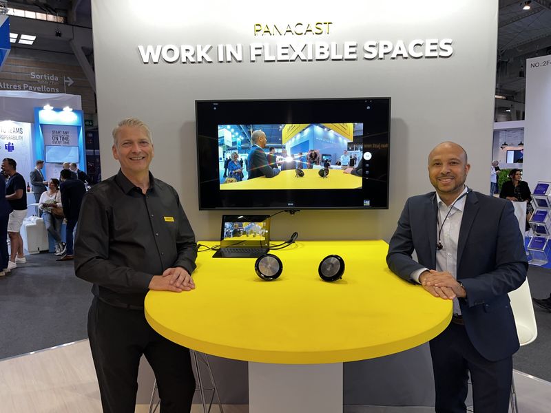 Pavle Salopek und Marc Porombka (r., Jabra) hören und sehen Besa doppelt. (IT-BUSINESS)