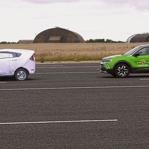 Die Assistenten sollen für den richtigen Abstand zum Vordermann sorgen.(Bild:  EuroNCAP)