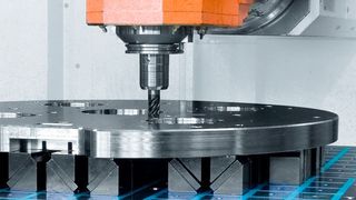 Mit der neuen Magnetspanntechnik können auch schwer spannbare Formen ganz einfach gespannt werden. (WNT)