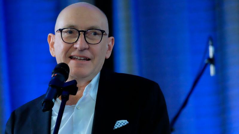 Fünter Friedl, Präsident des Kfz-Gewerbes Bayern, fordert von der EU in Sachen Verbrennerverbot eine Kurskorrektur. (Bild:  Holger Zietz)