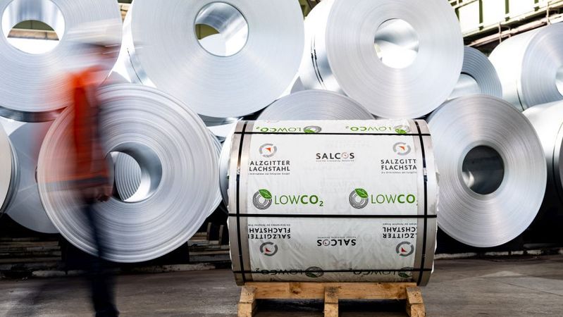 Seit 1994 steuert die Salzgitter Flachstahl GmbH ihre Werkslogistik mit dem Transportleitsystem Syncrotess von Inform.(Bild:  Salzgitter Flachstahl GmbH)