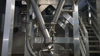 Der Lohnhersteller A. Ebbecke Verfahrenstechnik baut gemeinsam mit Air Liquide in Schöneck ein Kompentenzzentrum für Kryogene Technik auf. Neben der Kunststoff- und Gummiverarbeitung können hier auch Chemie-, Food- und Animal-Heath-Produkte entwickelt werden. (Ebbecke)