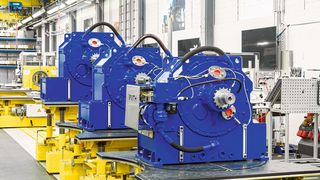 Die jetzt in den Größen 800 und 1250 erhältliche Voith Turbobelt-TPXL-Baureihe benötigt bei gleicher Kraftübertragung nur halb so viel Bauraum wie eine herkömmliche Kupplung. (Bild: Voith/Hasselblad H6D)