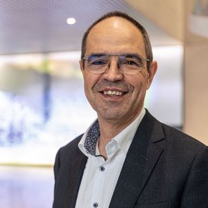 Cornel Mendler, Managing Director Die Casting bei Bühler: «Wir blicken auf eine lange Zusammenarbeit mit Honda zurück und freuen uns, dem Unternehmen mit der Carat 610 eine Lösung anbieten zu können, mit der es seine Megacasting-Ambitionen verwirklichen kann.»(Bild:  Bühler)