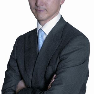 Satoru Kurosu, Vice-President Industrial Automation bei Yokogawa: „Unsere Kunden können jetzt mit höher verdichteten Informationen und vorausschauenden adaptiven Fahrweisen stärker auf die Key Performance Indikatoren achten.“