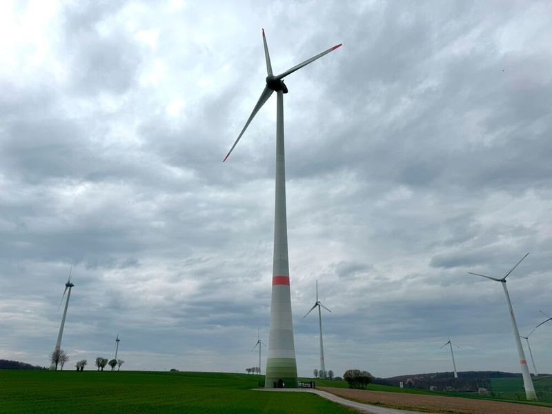 Die windCORES II zeigen, wie IT und erneuerbare Energien perfekt verschmelzen. Wichmann Brandschutzsysteme sorgt mit einer N2 ORS Brandvermeidungsanlage für den sicheren, nachhaltigen Betrieb – rund um die Uhr. (Bild: Wichmann ATB GmbH & Co. KG)