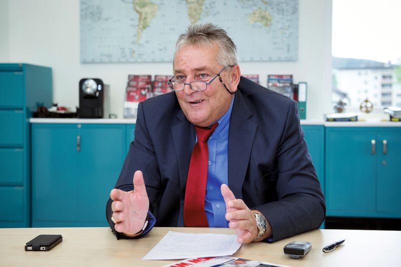 Rolf Muster, CEO and Co-owner of Schaubline Machines SA: 
