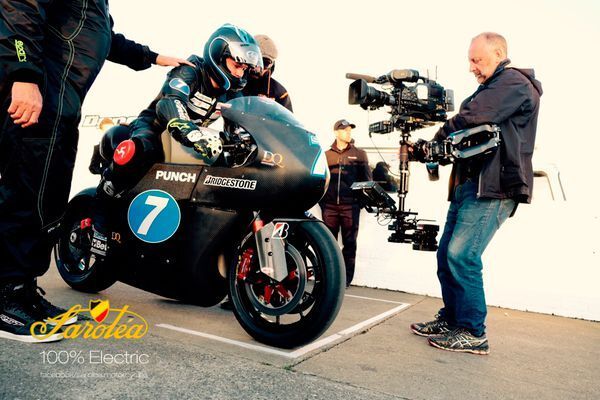 Die Saroléa Manx 7 ist ein Elektro-Superbike aus Karbonfaser mit Straßenzulassung.  (Sarolea)
