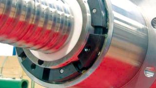 Mit der angetriebenen Mutter lassen sich in Verbindung mit einer großen Steigung Geschwindigkeiten über 120 m/min erreichen. Unter idealen Voraussetzungen sind Drehzahlen bis 4000 min–1 möglich. Bild: Kammerer (Archiv: Vogel Business Media)