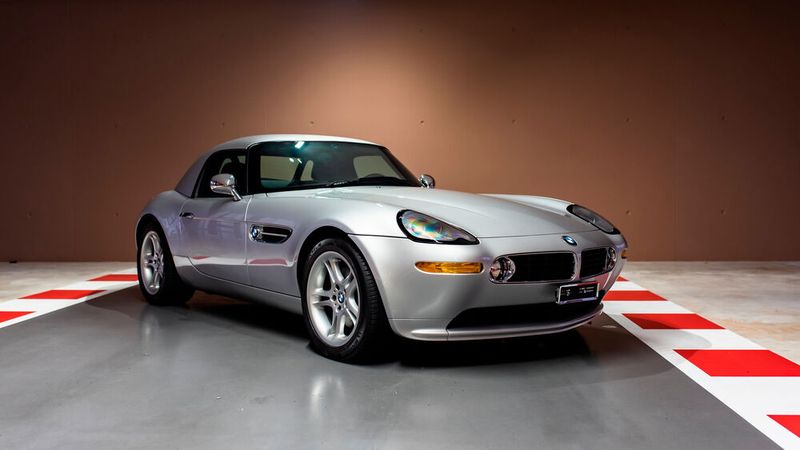 ... und einem BMW Z8 Roadster aus dem Jahr 2002. (Bild: Tom Hartley Jnr.)
