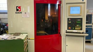 Chance nutzen! Jetzt mitbieten und günstige Ausrüstung für das Werkzeugschleifen ergattern! Wie etwa diese Werkzeugschleifmaschine des Typs Saacke Uwie CNC. Diese (und noch mehr) kann jetzt bei Surplex noch bis zum 5. Mai beboten werden. Im Text mehr dazu... (Surplex)