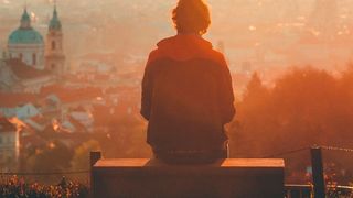 Warum sind wir hier? Diese Frage stellen sich sehr Viele, und sie lohnt sich. Denn sie ist die Grundlage für eine Weichenstellung im beruflichen und privaten Leben. (gemeinfrei)