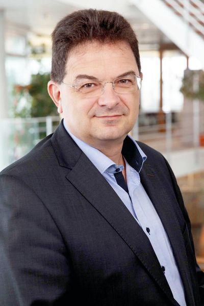 „Managed Services sind für alle Beteiligten positiv. Ob Krankheitsfälle oder Urlaubstage: Kunden wissen, dass sich Experten durchgängig um ihre IT kümmern. Auch unternehmensinterne Admins werden entlastet“, erläutert Frank Seibert, Vorstand und COO bei Appsphere. (Appsphere)
