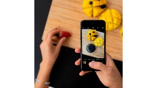 Smartphones können nicht nur für Instagrambilder genutzt werden, sondern auch zur Steuerung von industriellen Fräsmaschinen. (Bild: gemeinfrei // Pexels)