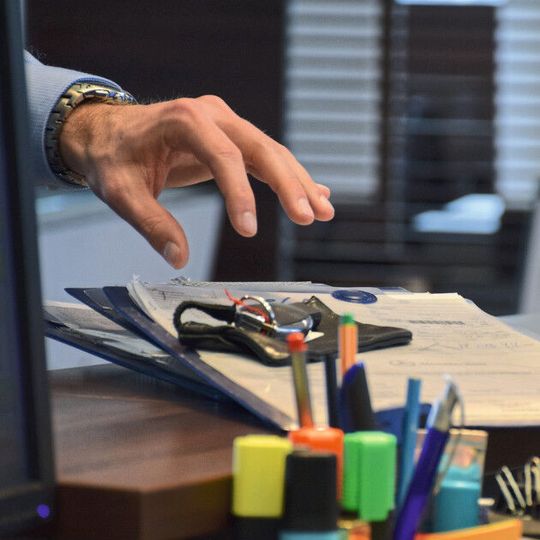 Nicht immer kommt „Ede“ mit dem Brecheisen in der Nacht. Gerade auch im hektischen  Tagesgeschäft wechselt mancher Schlüssel blitzschnell den Besitzer.(Bild:  Holz / »kfz-betrieb«)